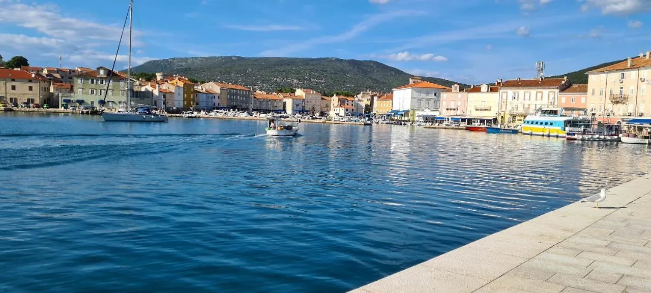 Studio apartman Loreta Cres 0*,  Croazia