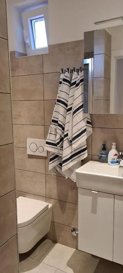 Studio apartman Loreta Cres 0*,